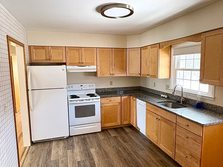 473 S Prospect St — Photo 5