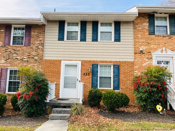 323 New Kent Rd, Blacksburg, VA 24060