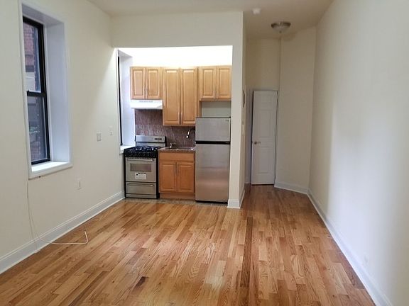 4th image of 150 Crown St APT A6