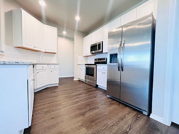 5th image of 221 Mossberg Way