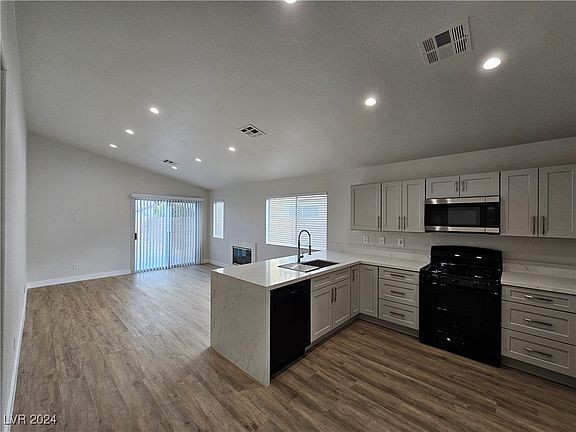 5th image of 1308 Feather Glen Ct