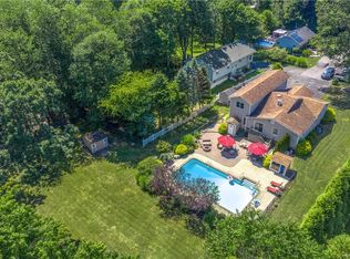 149 Ridge Rd, Valley Cottage, NY 10989