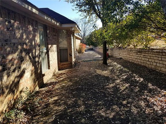5th image of 5120 Largo Dr