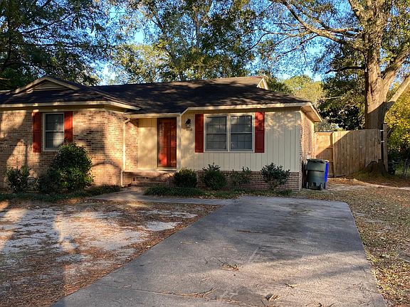 2nd image of 1013 Brownlea Dr #B