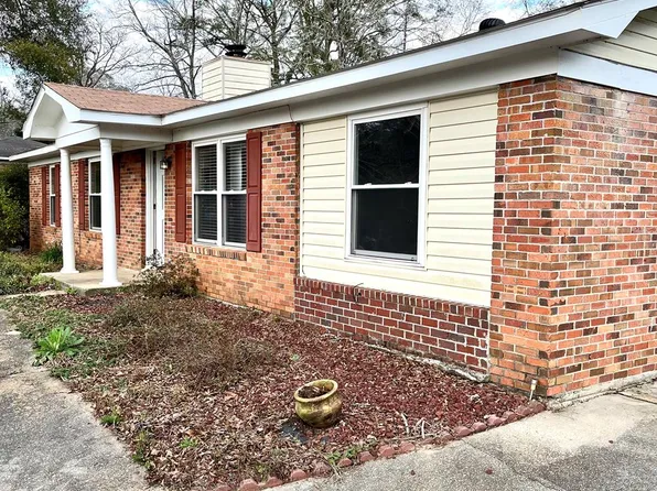 46 Dogwood St, Midland City, AL 36350
