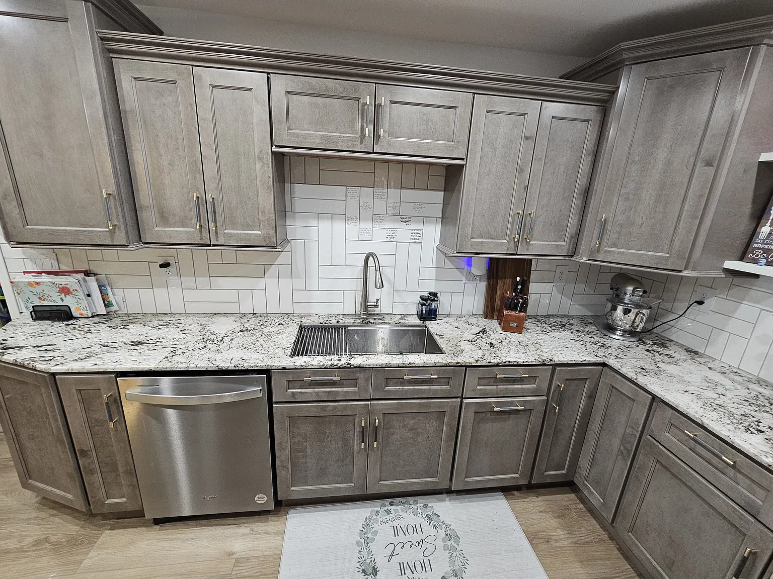 4 bed, 1800 sqft, $1,850 — Photo 3