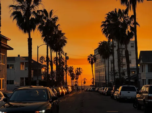 51 Rose Ave, Venice, CA 90291