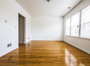 2051 E 75th St #2192970, Chicago, IL 60649