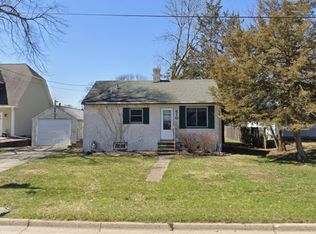 610 5th St NE, Montgomery, MN 56069