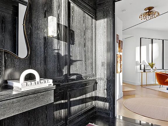 4th image of 175 W 10th St Penthouse 6