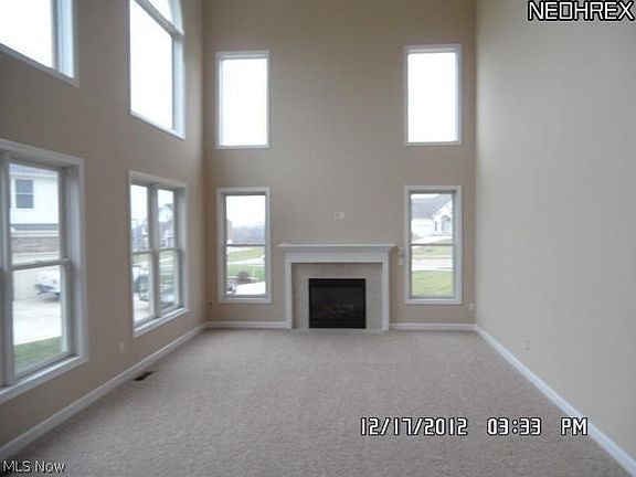 3rd image of 9000 Chinaberry Cir N