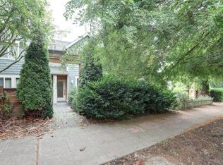 3904 Whitman Ave N, Seattle, WA 98103