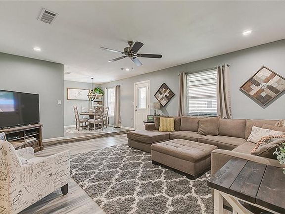 3rd image of 501 Berkshire Ct