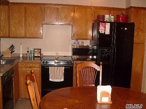 Large eat in kitchen