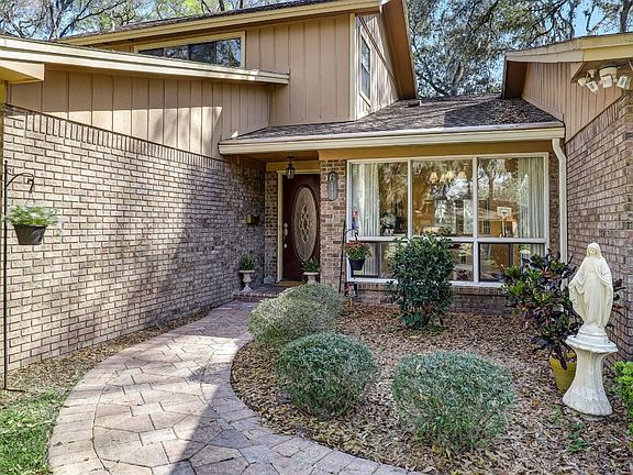 2nd image of 611 Dorleans Ct