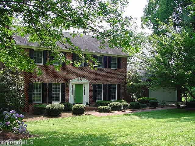 1st image of 572 Cross Creek Dr