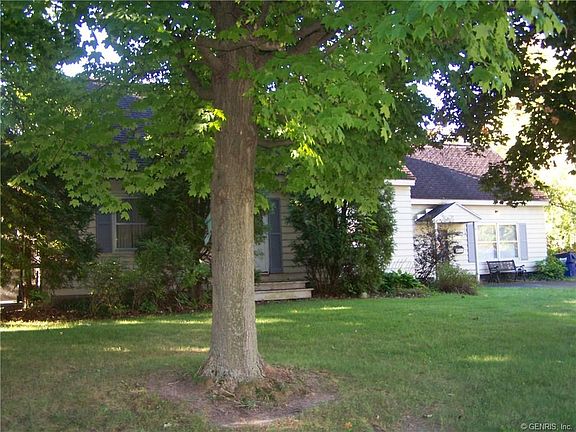 3rd image of 11984 Butler St