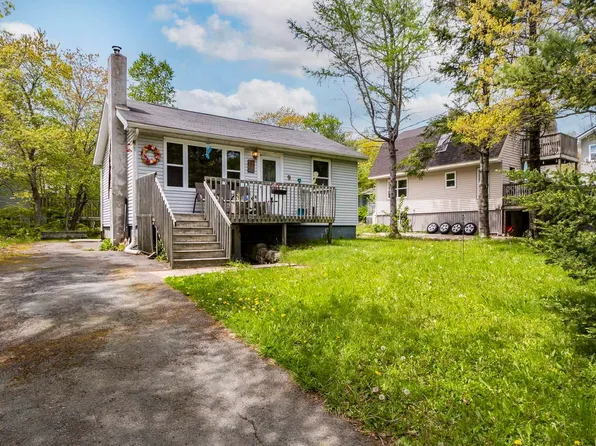 9 Sunset Ln, Halifax, NS B3Z 1B7