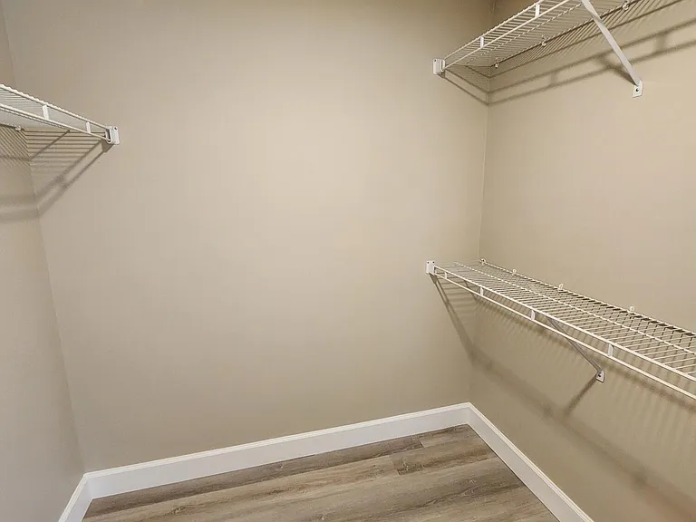304 Wilson Ave — Photo 28