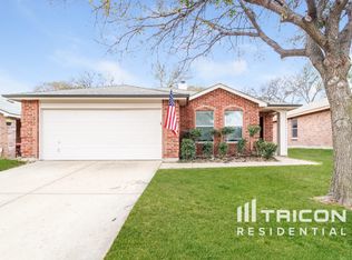 5221 Bedfordshire Dr, Fort Worth, TX 76135