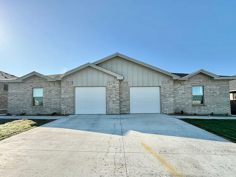5411 Rose Garden Loop #A — Photo 1