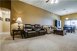 5th image of 4016 Vista Greens Dr