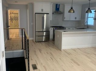 35 Cameron Ave #1, Cambridge, MA 02140