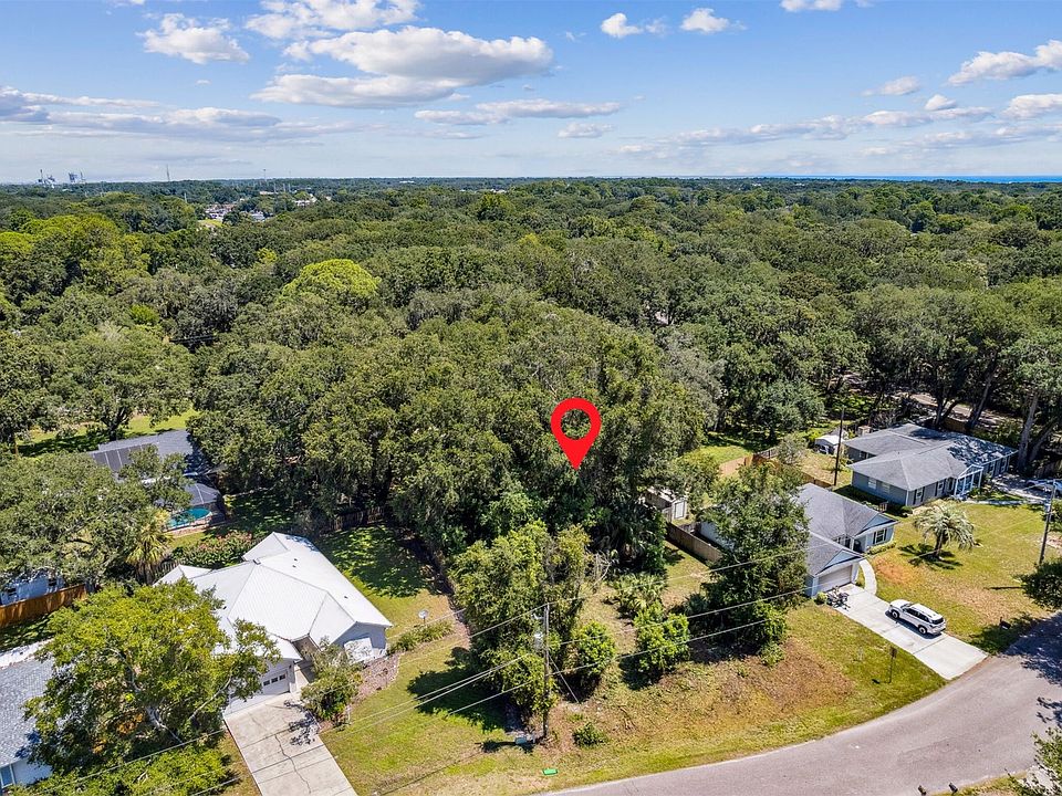 1st image of Grove Park Cir