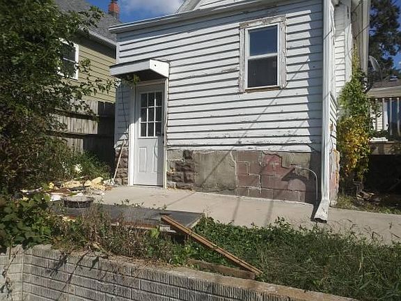 5th image of 5714 S 32nd St