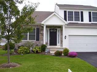 3899 Black Pine Dr, Grove City, OH 43123