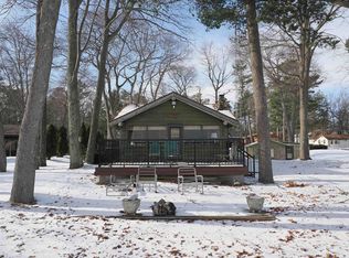 940 Huron St, East Tawas, MI 48730