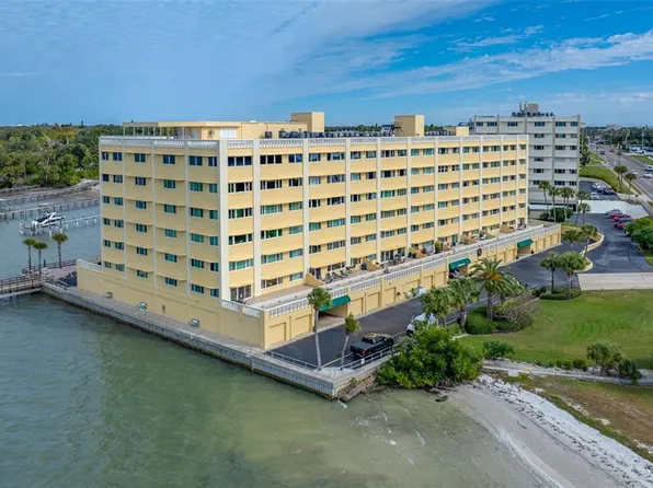 100 Bluff View Dr APT 105C, Belleair Bluffs, FL 33770