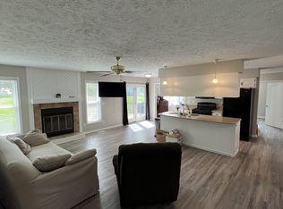 15867 Wood Rd, Lansing, MI 48906