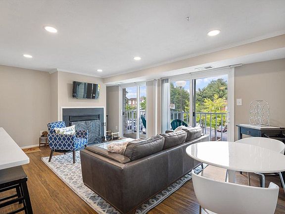 4th image of 8400 Muldoon Ct APT 111