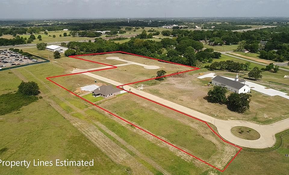 1st image of 1705 Twin Oaks Cir