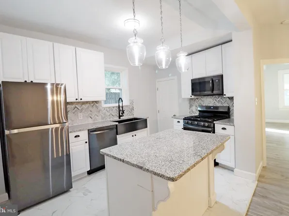 2414 N West St, Wilmington, DE 19802