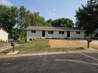 5802-5804 Sauk Ln, Mc Farland, WI 53558