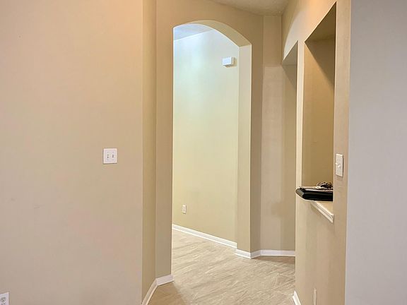 4th image of 2210 Land St