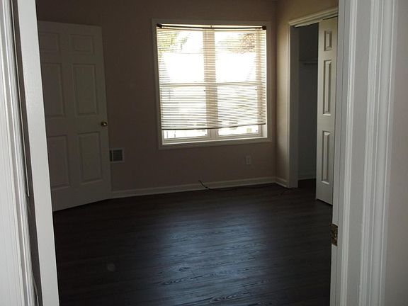 5th image of 29 Newman Ave