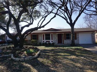 1800 Valleywood Dr, Carrollton, TX 75006