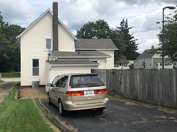 3rd image of 504 Stetler Ave