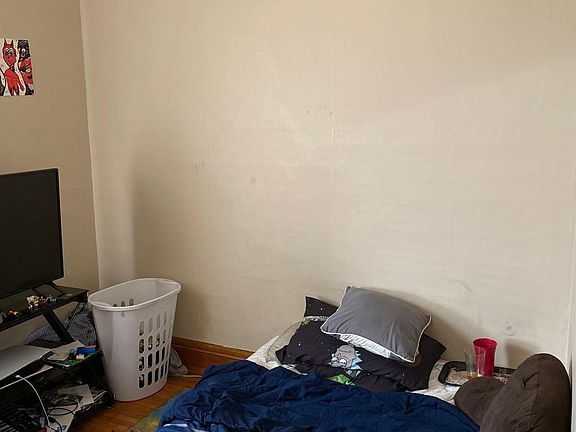 2nd image of 58 Mount Vernon Ave