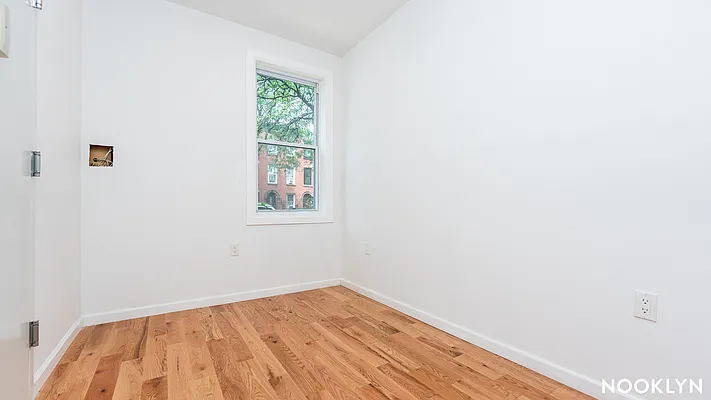 Rented by Nooklyn NYC LLC | media 21