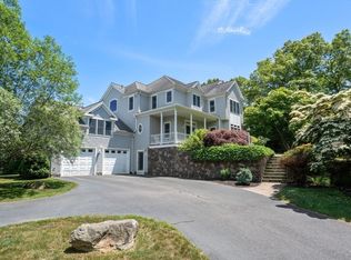 318 Center Hill Rd, Plymouth, MA 02360