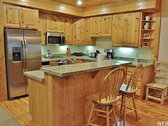 3rd image of 1770 Deer Valley North Rd #301