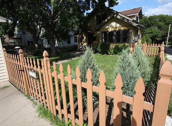 3rd image of 4724 30th Ave S