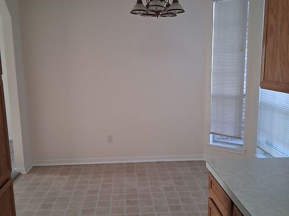 4th image of 4204 Pennington Ave