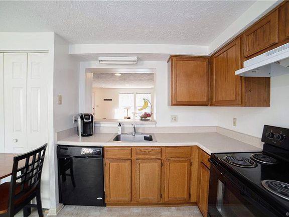 4th image of 7708 Pomeroy Ct