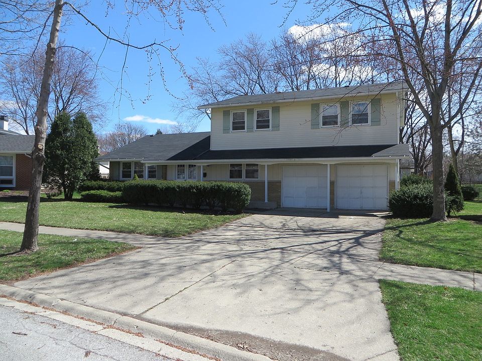 1st image of 111 S Patricia Ln