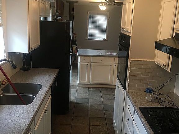 Kitchen/island